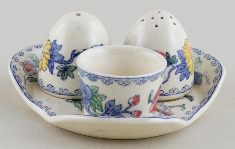 Condiment Set on Stand